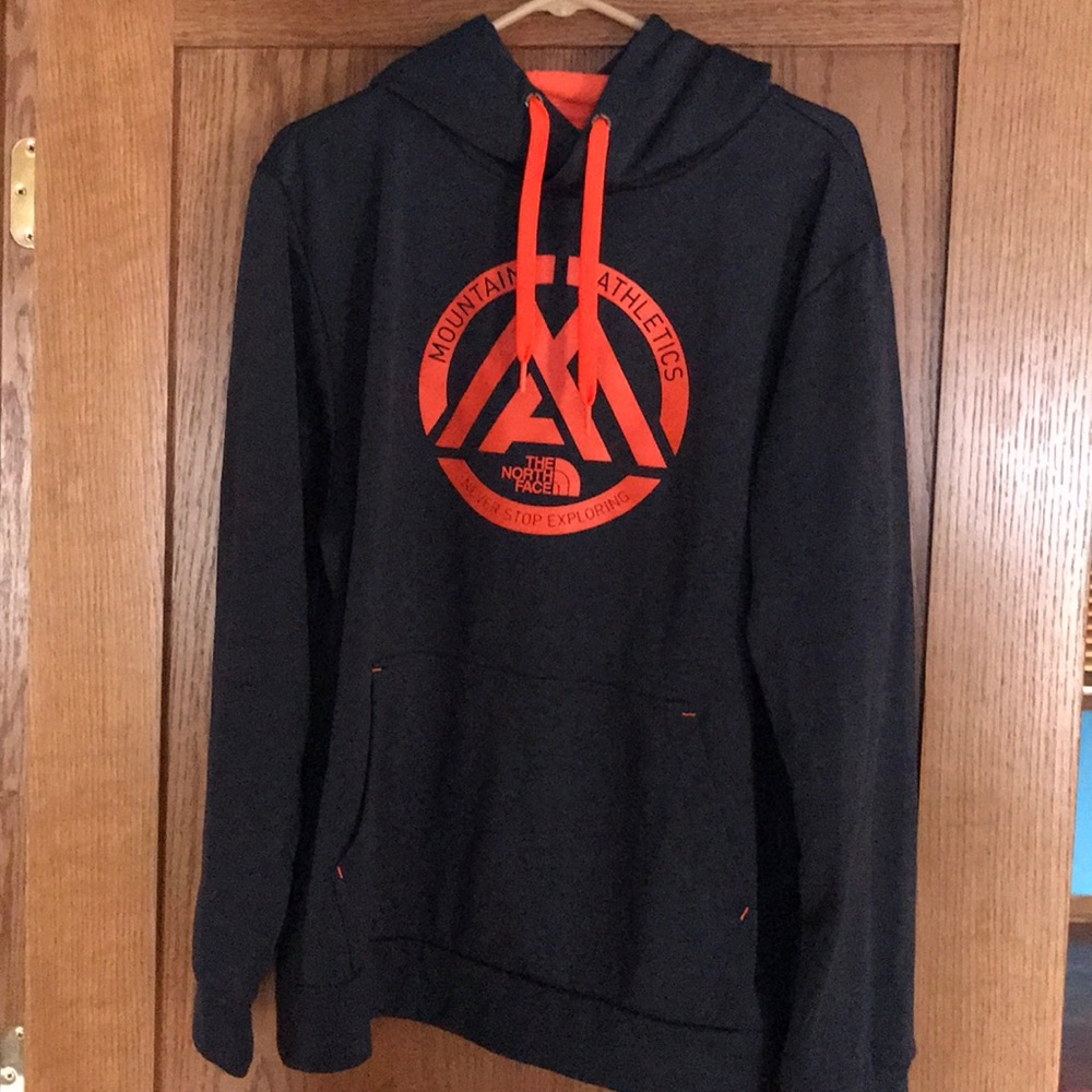Men’s North Face Hoodie